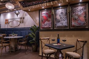 Decan Concept Boutique Estate