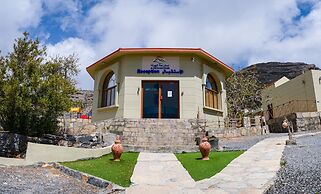Hoota Guest House