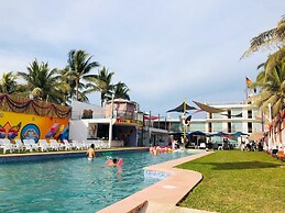 Club de Playa Dioses y Reinas