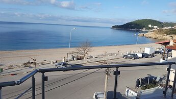 Golden Beach Hotel