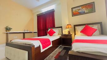 Hotel Grand Circle Inn