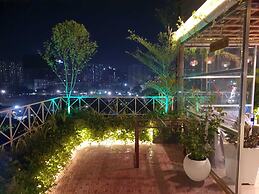 Hotel Grand Circle Inn