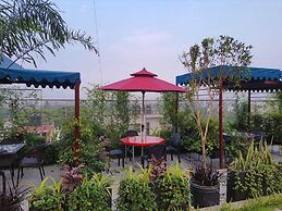 Hotel Grand Circle Inn