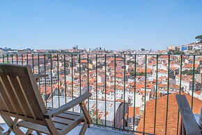 Castelo Terrace Apartments