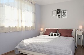 Mar deLuxe Apartments