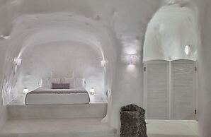 Villa Ioli With Stunning Caldera Views