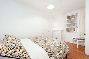 Charming Centrally Located 2 Bedroom Accommodation