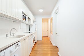 Charming Centrally Located 2 Bedroom Accommodation