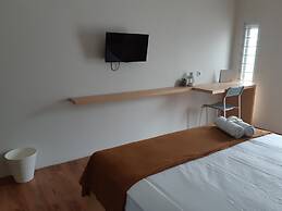 UROOMS Senayan