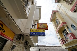 OYO 2869 Ionia Homestay