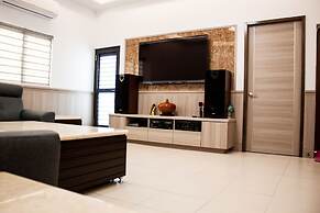 Yellow Mountain Homestay