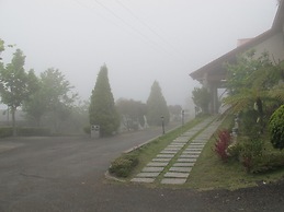 Cloud Falls Resort