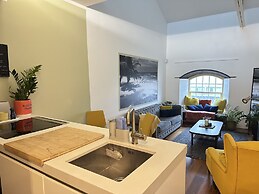RWY Suite48