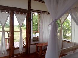 Kazinga Wilderness Safari Camp