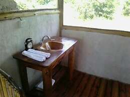 Kazinga Wilderness Safari Camp
