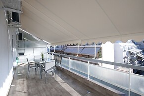 Kolonos - A Renovated Apartment