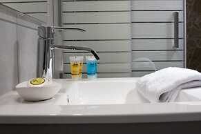 Zan Moreas A Simple & Minimal Apartment