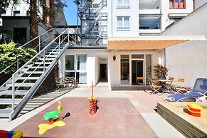 Ford Apartment