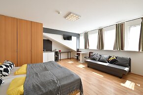 Ford Apartment
