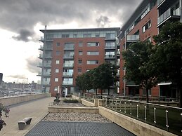 Toothbrush Apartments Waterfront - Adults Only