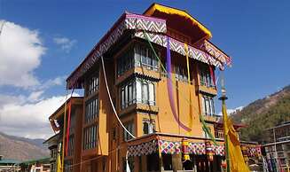 Ludrong Hotel
