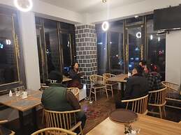 Ludrong Hotel