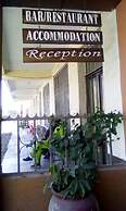 Scarlet Holiday Inn