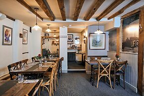 The Red Lion