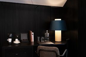 Chic & Basic Gravity