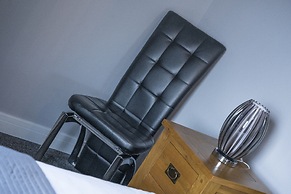 Pullman House Serviced Apartments