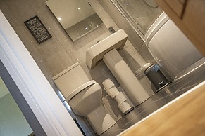 Pullman House Serviced Apartments