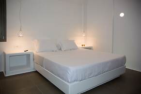 Amphitrite Suites Santorini