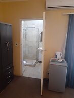 Hazelonz Guest House