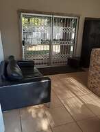 Hazelonz Guest House