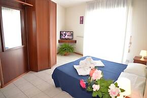 Room-two-room Apartment
