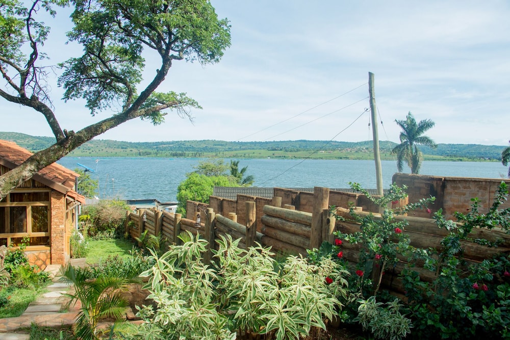 Nile Front Cottages
