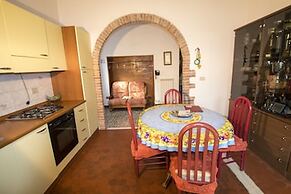 Rustic Tuscan Apartment