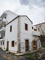 Luxury Maisonette, Big Yard