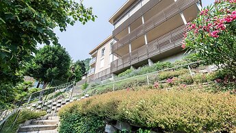 Como Luxury Lake View Spa