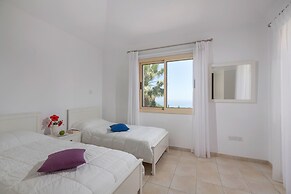 Resitour - Perneri Villas