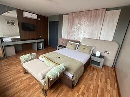 Cadde 7 Otel