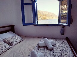 Lovely House On The Beach