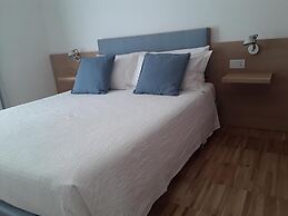 h-sa Guest House