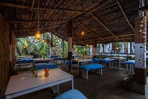 Arugambay Resort