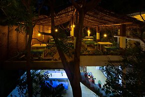 Arugambay Resort