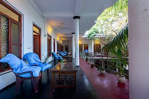 Arugambay Resort