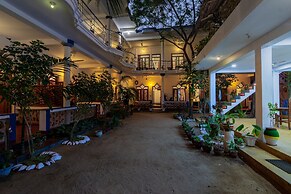 Arugambay Resort
