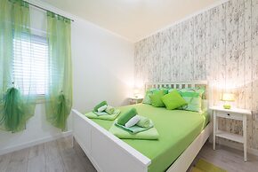 Apartment Šemeš