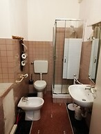 Appartamento a Invrea Posto Auto Incluso