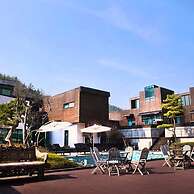Club Tapiola